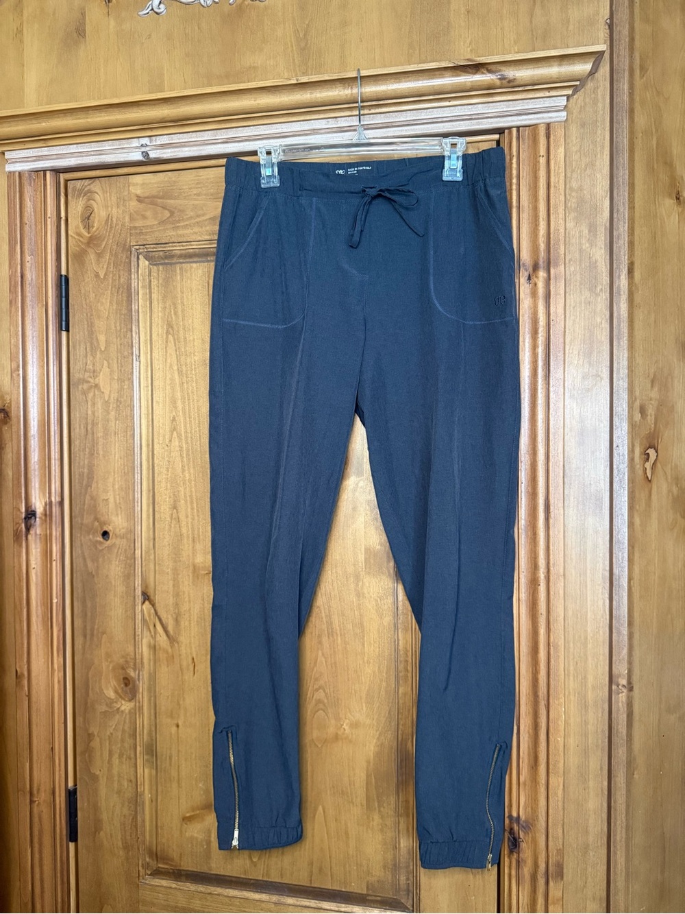 Albion Jetsetter Joggers - size M - Tall - Grey